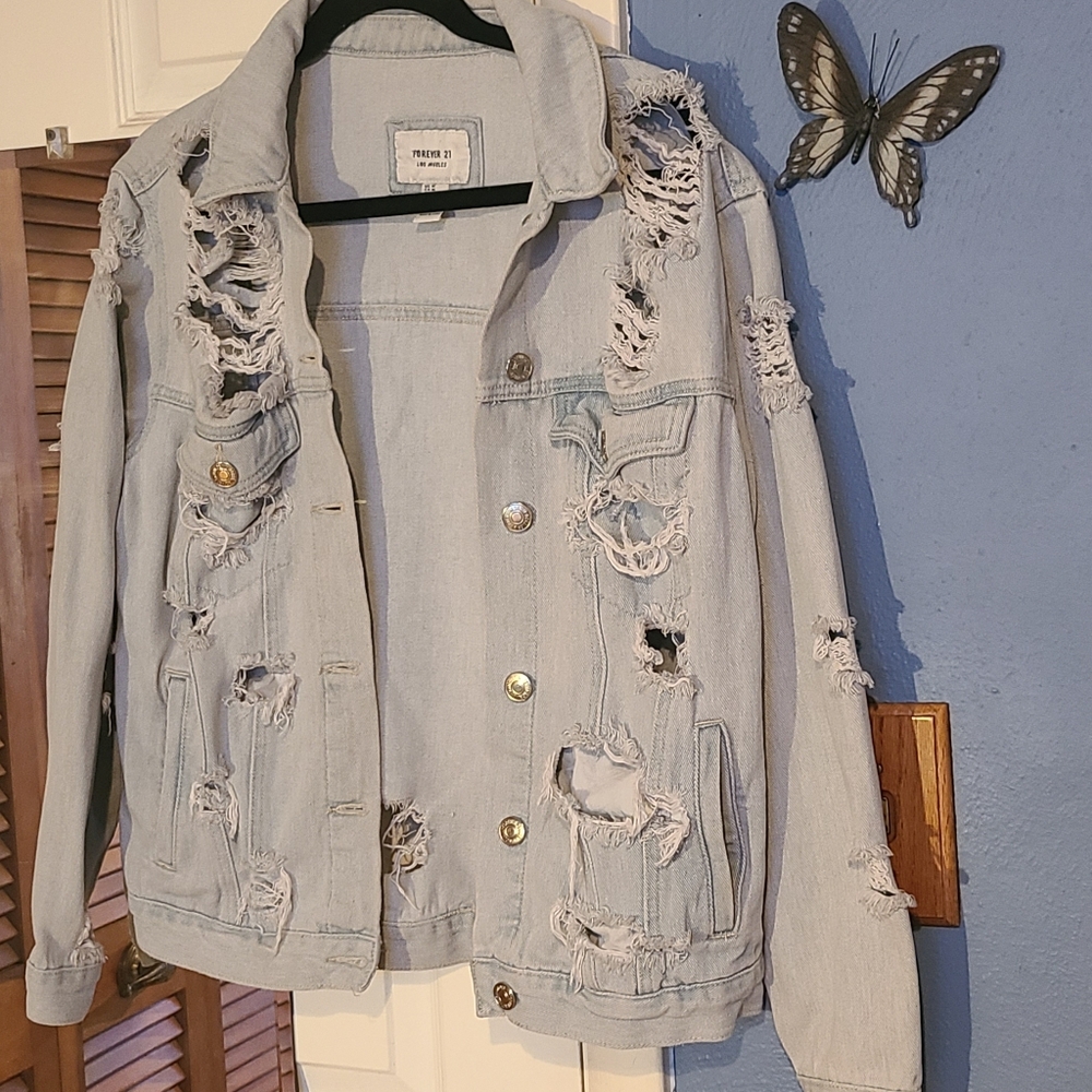Distressed Light Blue Denim Jacket Forever 21 Size M - Picture 1 of 13